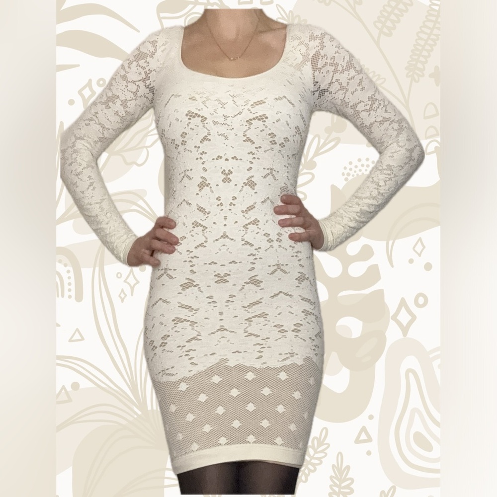 Bebe White Lace Dress | Long Sleeve | 2-Layer Bodycon